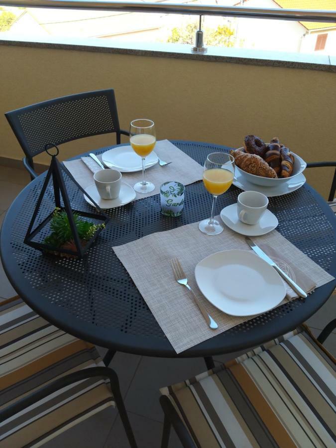 Apartments Luka - Villa Sunce Сень Экстерьер фото